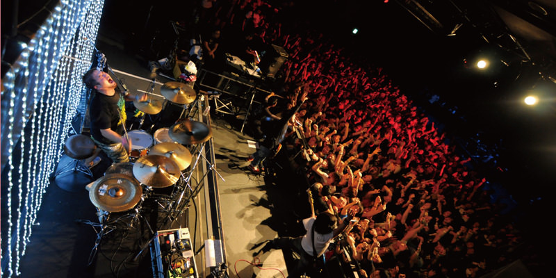 SATANIC CARNIVAL'15特集 / OVER ARM THROW INTERVIEW