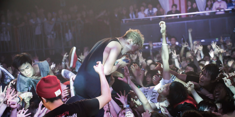 SATANIC CARNIVAL'15特集 / coldrain LIVE REPORT