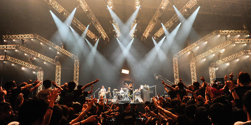BARKSによる速レポ Ken Yokoyama、「誰だって今日からこのシーンの一員になれる」